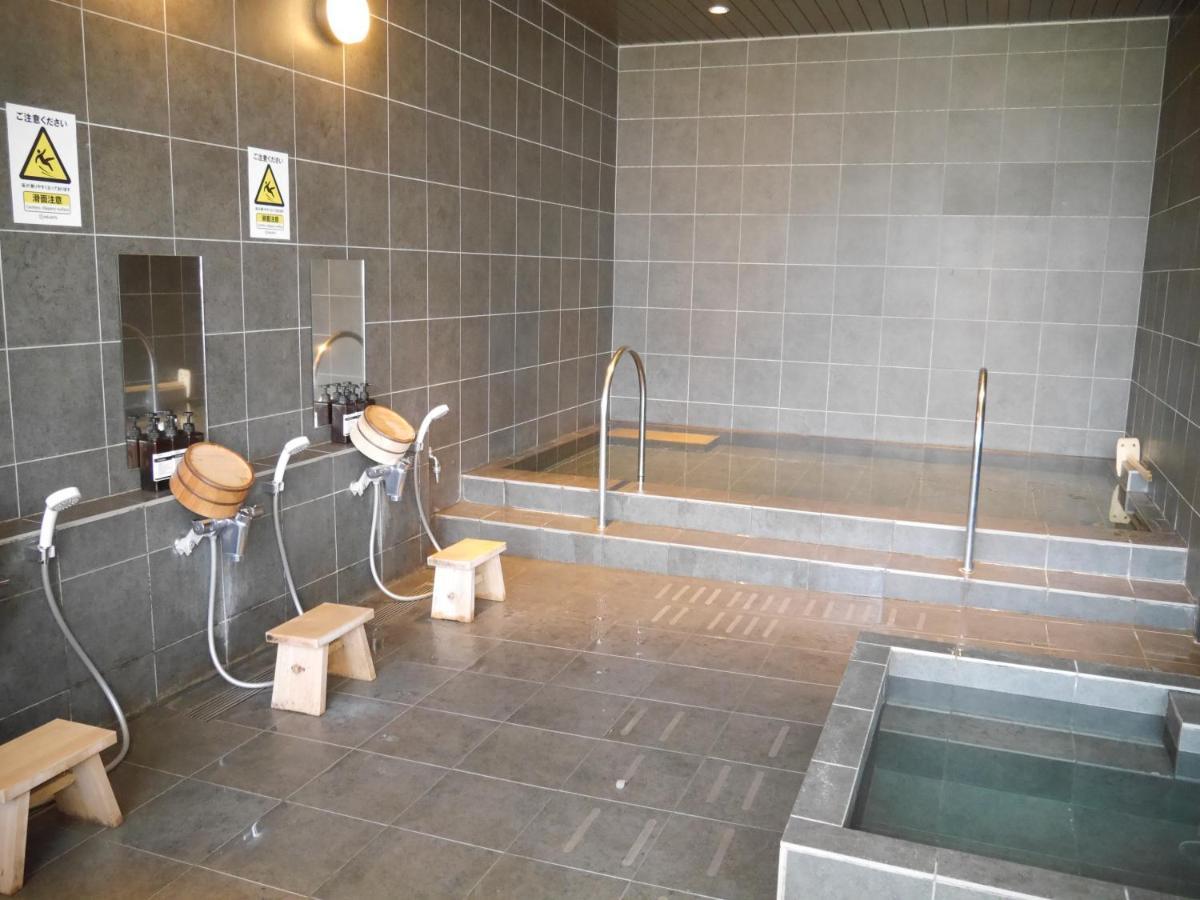 Hearts Capsule Hotel & Spa Hakata Fukuoka  Exterior photo